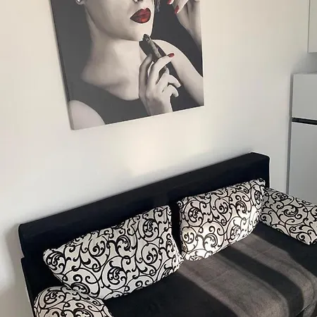 Apartment Apartament Mamaia Nord Coca *